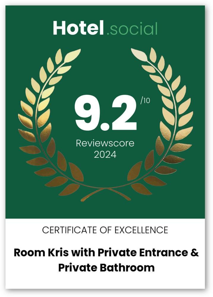 Room Kris With Private Entrance & Private Bathroom Vilanija エクステリア 写真